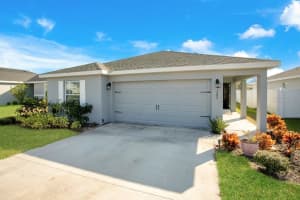 385 PENTAS LN, HAINES CITY, FL 33844 Sold 12/06/22