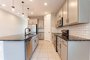 217 SUMMERSHORE DR, AUBURNDALE, FL 33823 Sold 02/10/23