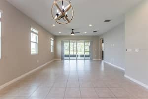 217 SUMMERSHORE DR, AUBURNDALE, FL 33823 Sold 02/10/23