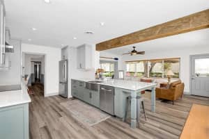 220 SENECA TRL, MAITLAND, FL 32751 Sold 12/29/22