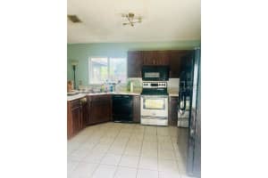 4517 BRAMBLE CT, ORLANDO, FL 32818 Sold 11/30/22