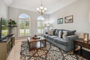 10163 Cove Lake Dr, Orlando, FL 32836, Sold 01/03/23