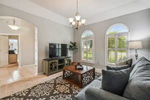 10163 Cove Lake Dr, Orlando, FL 32836, Sold 01/03/23