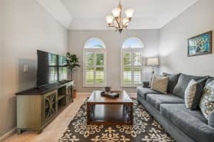 10163 Cove Lake Dr, Orlando, FL 32836, Sold 01/03/23