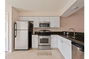4925 SANDRA BAY DR #2-104, NAPLES, FL 34109 Sold 01/03/23