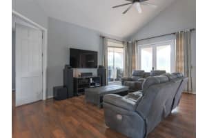 1845 BAILLIE GLASS LN, ORLANDO, FL 32835 Sold 01/25/23