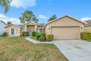 710 REFLECTIONS DR, WINTER HAVEN, FL 33884 Sold 04/26/23