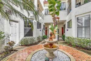 525 Via Verona Dr, Altamonte Springs, FL 32714, Sold 12/16/22