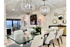 100 S INTERLACHEN AVE #501C, WINTER PARK, FL 32789 Sold 11/29/22