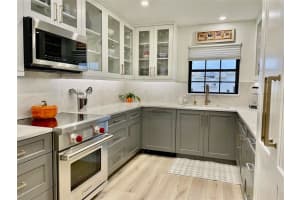 100 S INTERLACHEN AVE #501C, WINTER PARK, FL 32789 Sold 11/29/22