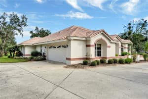 6 LEFE CT, HAINES CITY, FL 33844 Sold 04/06/23
