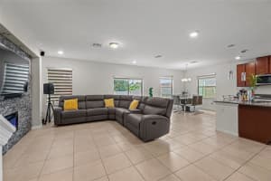 2981 CREST DR, KISSIMMEE, FL 34744 Sold 04/16/23
