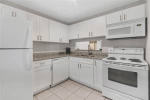 501 POLARIS LOOP #111, CASSELBERRY, FL 32707 Sold 01/06/23