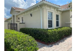 2400 HARWICH DR, KISSIMMEE, FL 34741 Sold 12/20/22