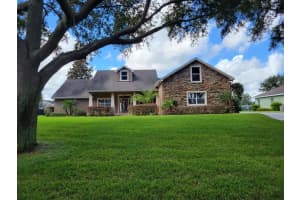 4813 JULIANA RESERVE DR, AUBURNDALE, FL 33823 Sold 03/17/23