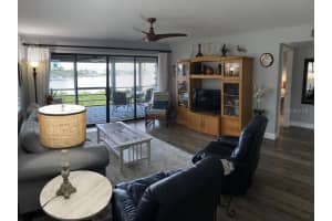 6200 FLOTILLA DR #286, HOLMES BEACH, FL 34217 Sold 12/21/22