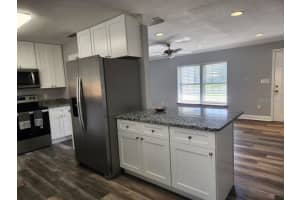 2434 2ND ST SW, VERO BEACH, FL 32962 Sold 01/17/23