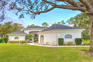 2705 AUTUMN LEAVES DR, PORT ORANGE, FL 32128 Sold 04/27/23