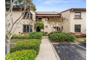1303 LAKE WILLISARA CIR #12, ORLANDO, FL 32806 Sold 12/15/22