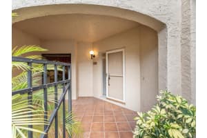 1303 LAKE WILLISARA CIR #12, ORLANDO, FL 32806 Sold 12/15/22