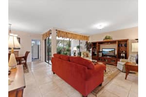1303 LAKE WILLISARA CIR #12, ORLANDO, FL 32806 Sold 12/15/22