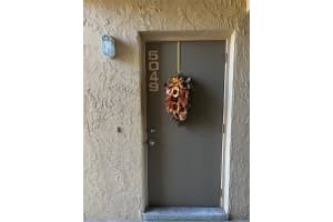5049 Vineland Rd, Orlando, FL 32811, Sold 12/20/22