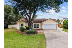 301 WILD FORREST DR, DAVENPORT, FL 33837 Sold 01/17/23