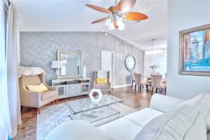 8209 WELLSMERE CIR, ORLANDO, FL 32835 Sold 01/30/23
