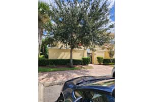 2320 BELLA VISTA DRIVE, DAVENPORT, FL 33897 Sold 08/11/23