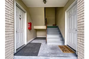 819 Sky Lake Cir, Orlando, FL 32809, Sold 01/09/23
