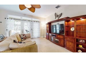 320 CHANDLER CIRCLE, OVIEDO, FL 32765 Sold 02/15/23