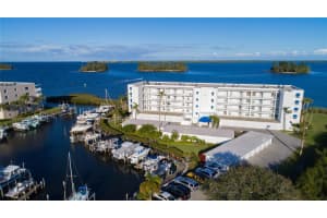 5906 RIVER RUN DR, SEBASTIAN, FL 32958 Sold 04/18/23