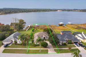 3732 BAYSHORE CIR, TAVARES, FL 32778 Sold 03/31/23