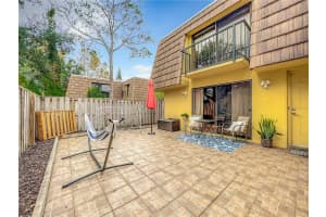 5276 CORAL CT #613, ORLANDO, FL 32811 Sold 02/03/23