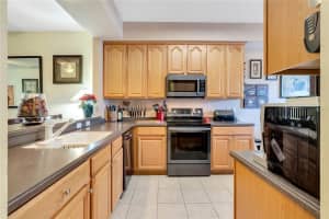 9440 MYRTLE CREEK LANE, ORLANDO, FL 32832 Sold 02/08/23