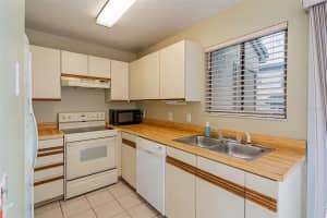 1314 WINTER GREEN WAY, WINTER GARDEN, FL 34787 Sold 01/28/23