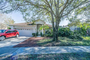 420 SUNCREST COURT, OVIEDO, FL 32765 Sold 04/25/23