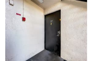 2521 ALAFAYA TRAIL, ORLANDO, FL 32826 Sold 02/09/23