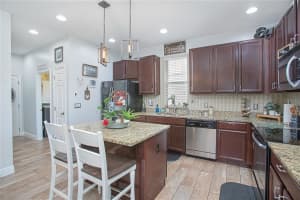 3566 CRESWICK CIRCLE, ORLANDO, FL 32829 Sold 07/07/23