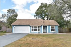 7703 LEGACY LANE, ORLANDO, FL 32818 Sold 02/22/23
