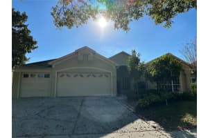 8025 SAINT ANDREWS CIRCLE, ORLANDO, FL 32835 Sold 04/14/23