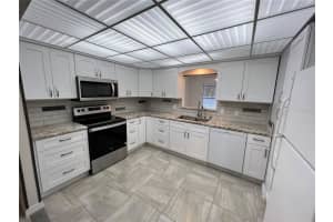 810 PARK LAKE CIRCLE, MAITLAND, FL 32751 Sold 02/03/23