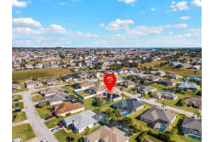 449 Moscato Dr Davenport, FL 33897 Sold 03/17/23