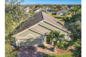 300 Granada Ave Davenport, FL 33837 Sold 06/07/23