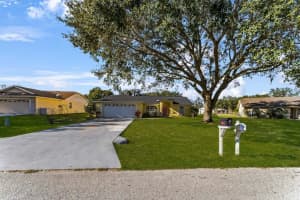 2619 JENNIFER DRIVE, LAKELAND, FL 33810 Sold 02/16/23