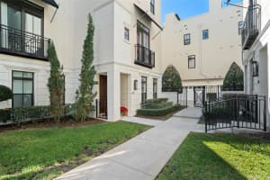 658 Mariposa St, Orlando, FL 32801, Sold 03/03/23
