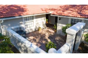 8039 BAYSIDE VIEW DRIVE, ORLANDO, FL 32819 Sold 02/17/23