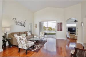 13213 Luxbury Loop, Orlando, FL 32837, Sold 02/24/23
