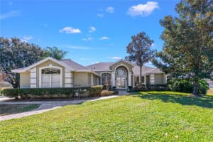 2217 DUNHURST LANE, ORLANDO, FL 32835 Sold 03/23/23