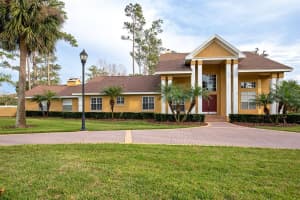 2472 RIVER TREE CIRCLE, SANFORD, FL 32771 Sold 04/19/23